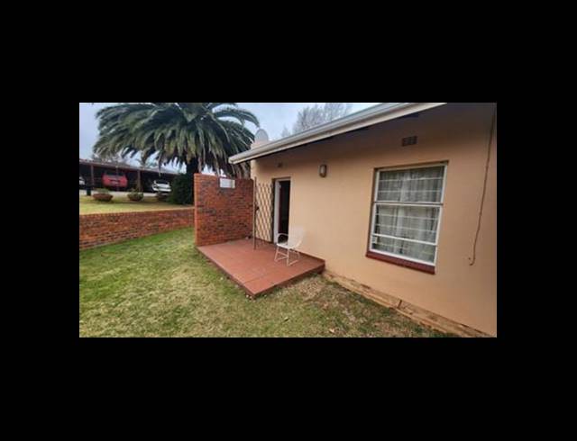 1 BEDROOM TOWNHOUSE FOR SALE IN PRIMROSE